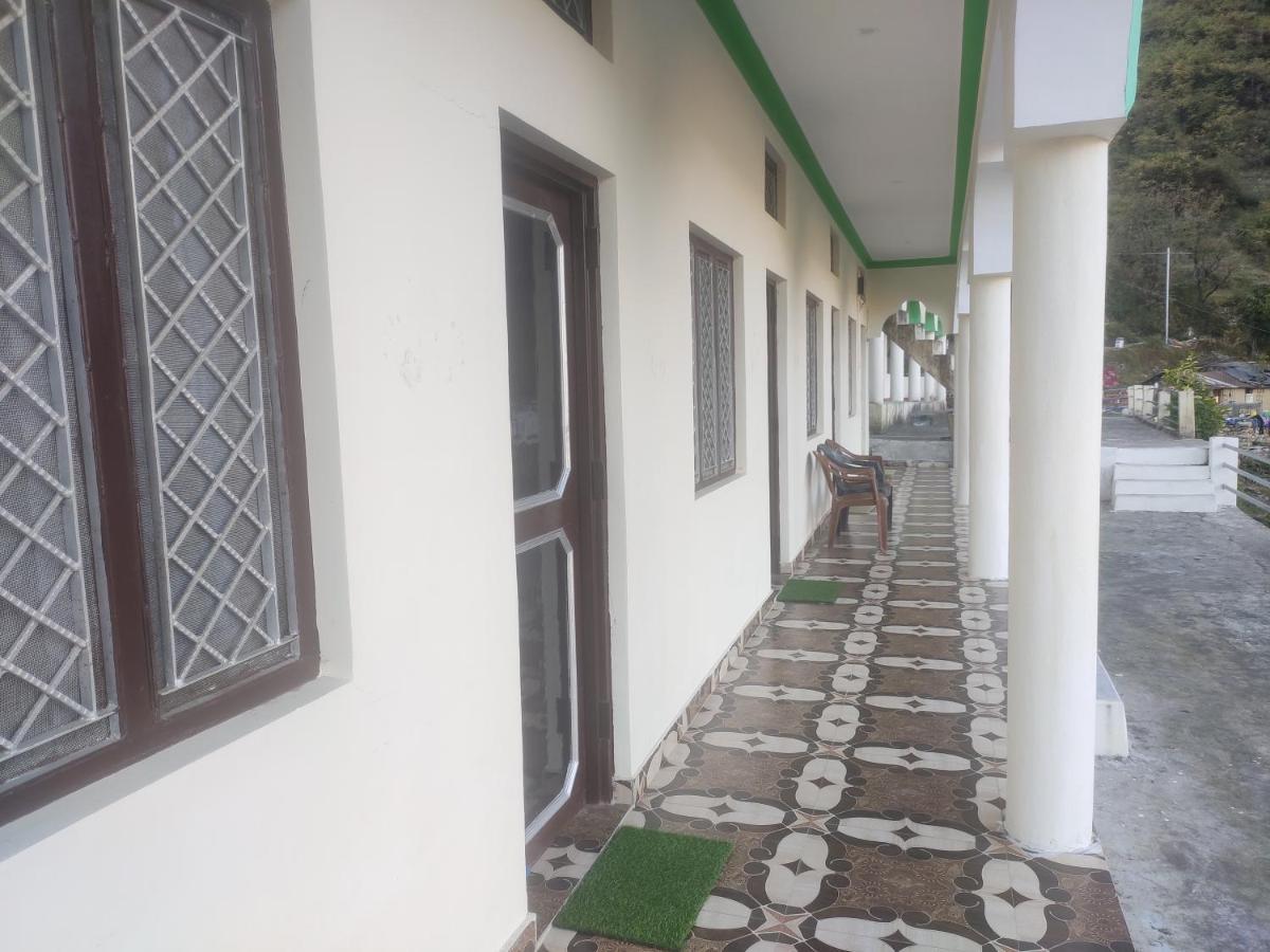 Prince Homestay & Restaurant Rudraprayāg 外观 照片